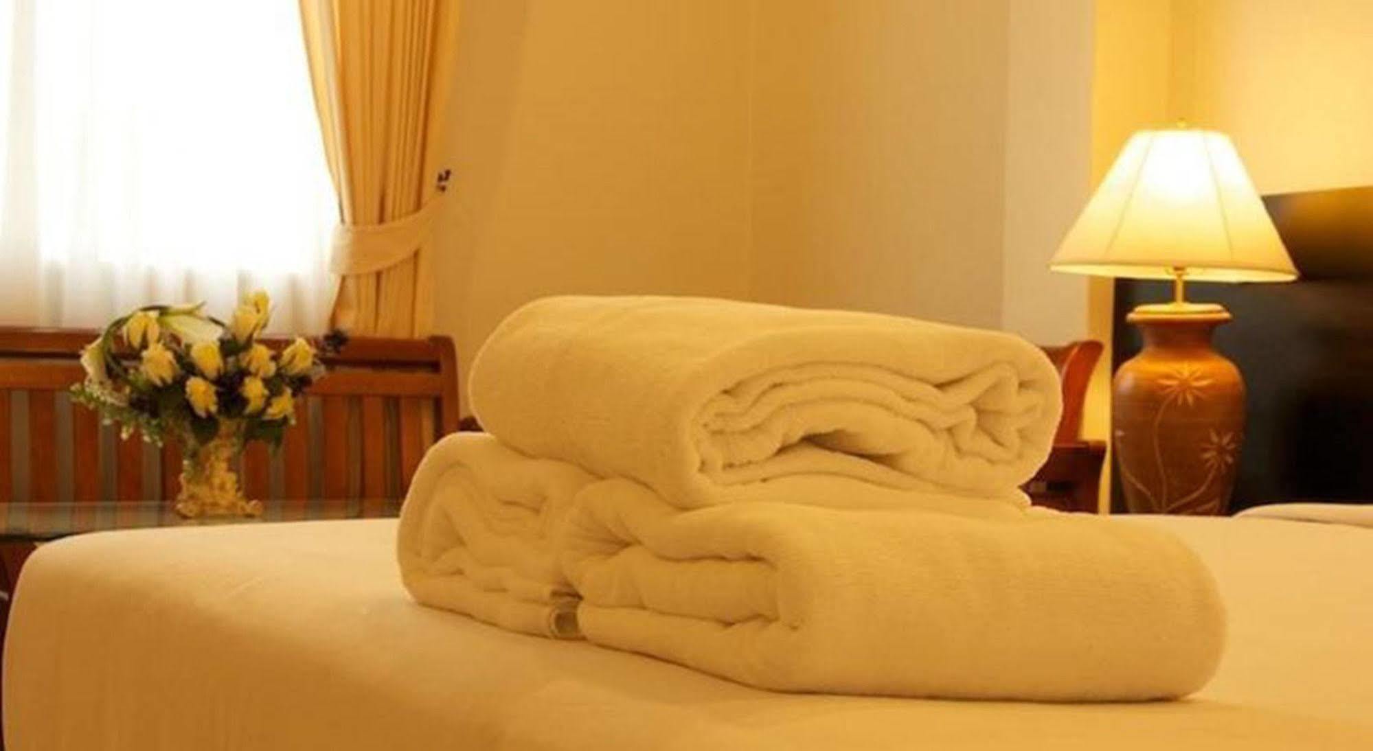 Hotel Airport Mansion Phuket Ban Bo Han Exterior foto