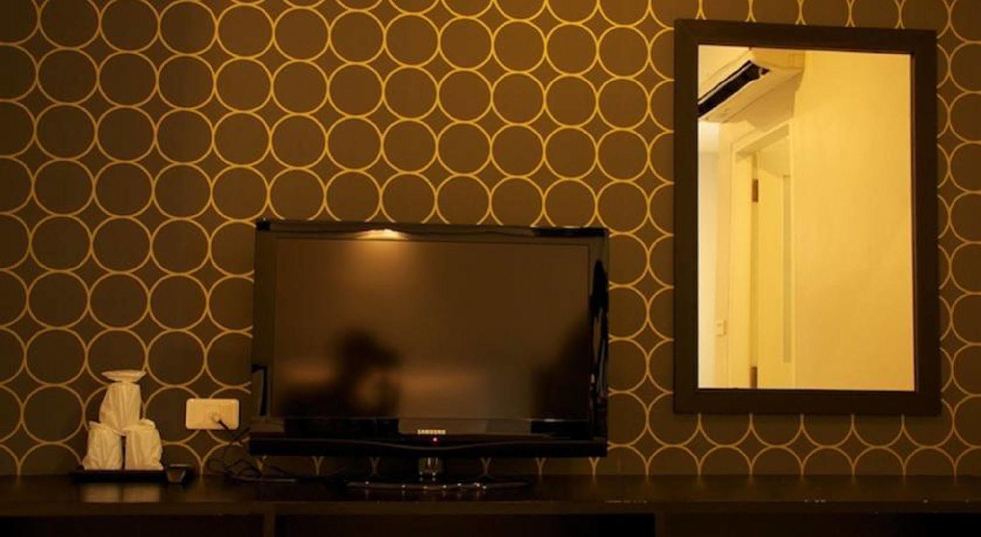 Hotel Airport Mansion Phuket Ban Bo Han Exterior foto